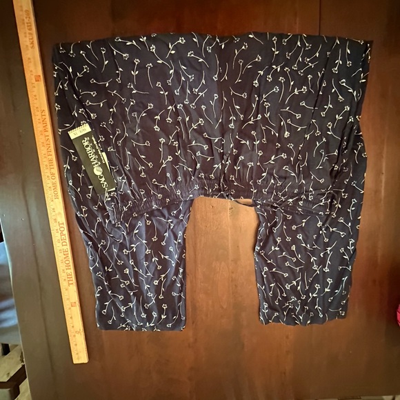 NWT Sag Harbor Pants Dark Blue and White Floral Pattern Pockets 3X - Picture 6 of 6
